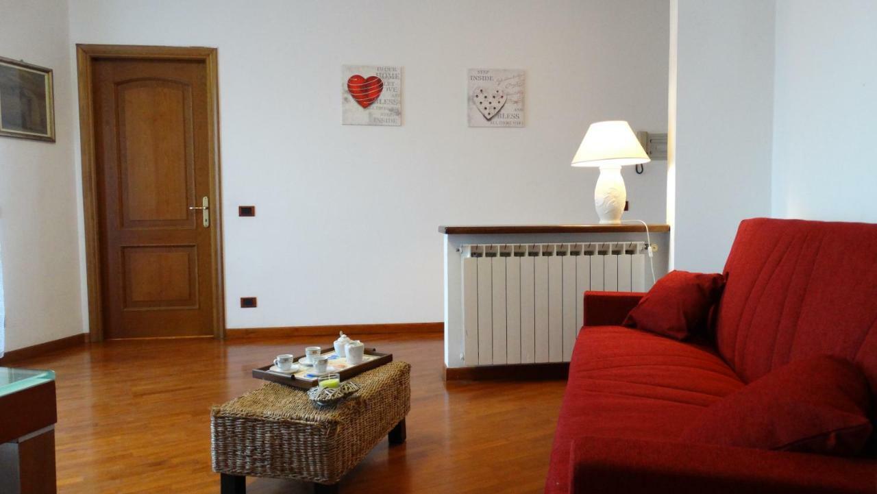 Supercasona Pratica Villa Sarzana Buitenkant foto