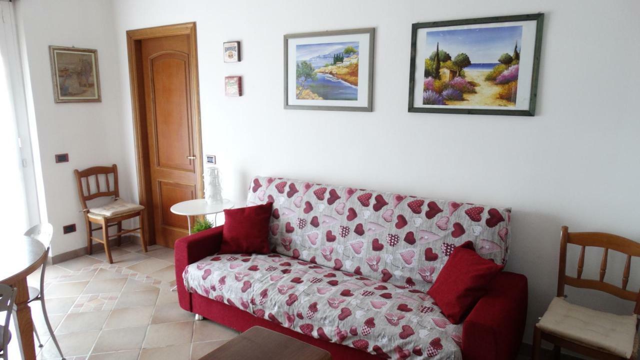 Supercasona Pratica Villa Sarzana Buitenkant foto