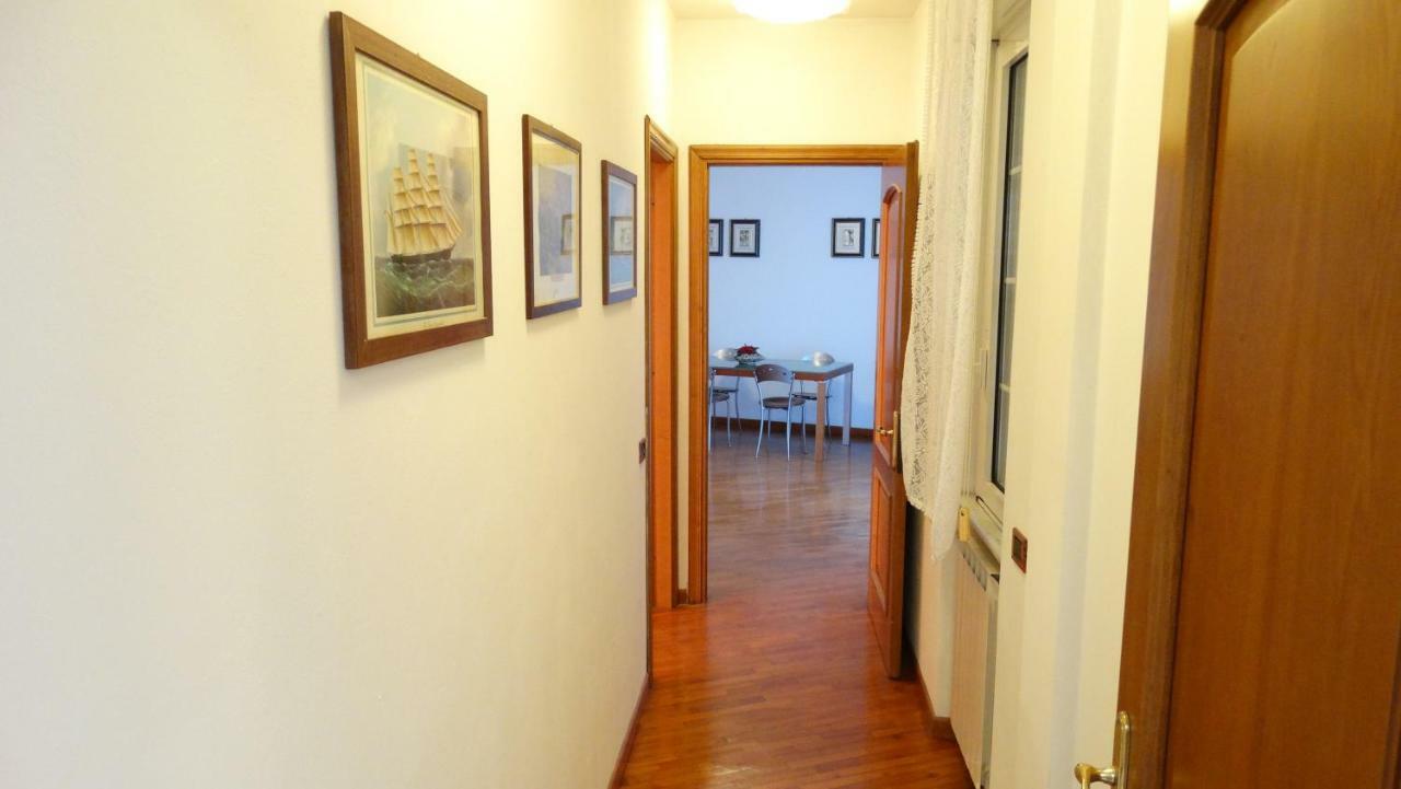 Supercasona Pratica Villa Sarzana Buitenkant foto